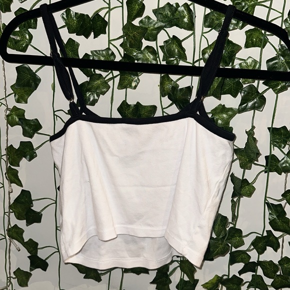 White/Yin and Yang Crop Top Tank - Picture 6 of 6